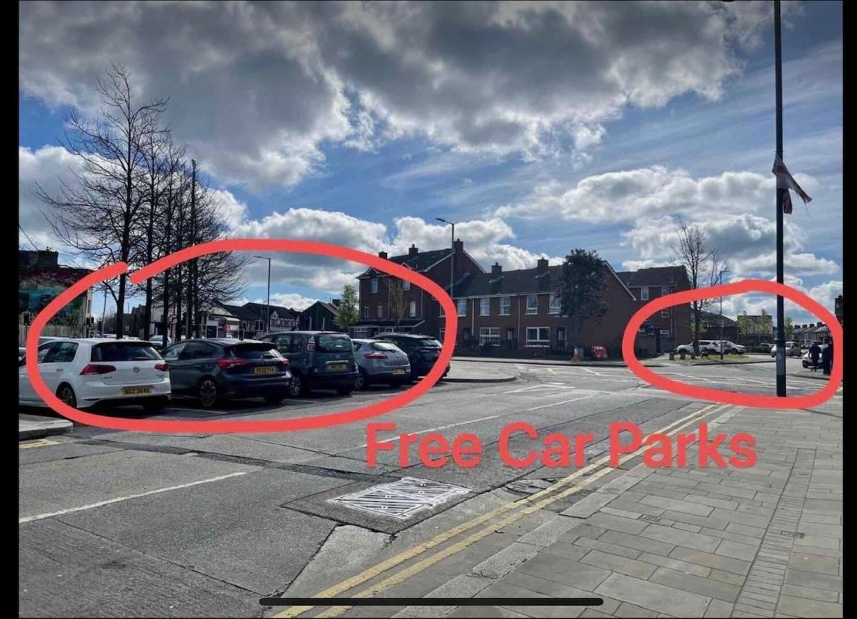 Entire Pinkapt - Free Parking - Up To 4 Guests - 3 Beds - Close To City Centre Belfast Exteriér fotografie