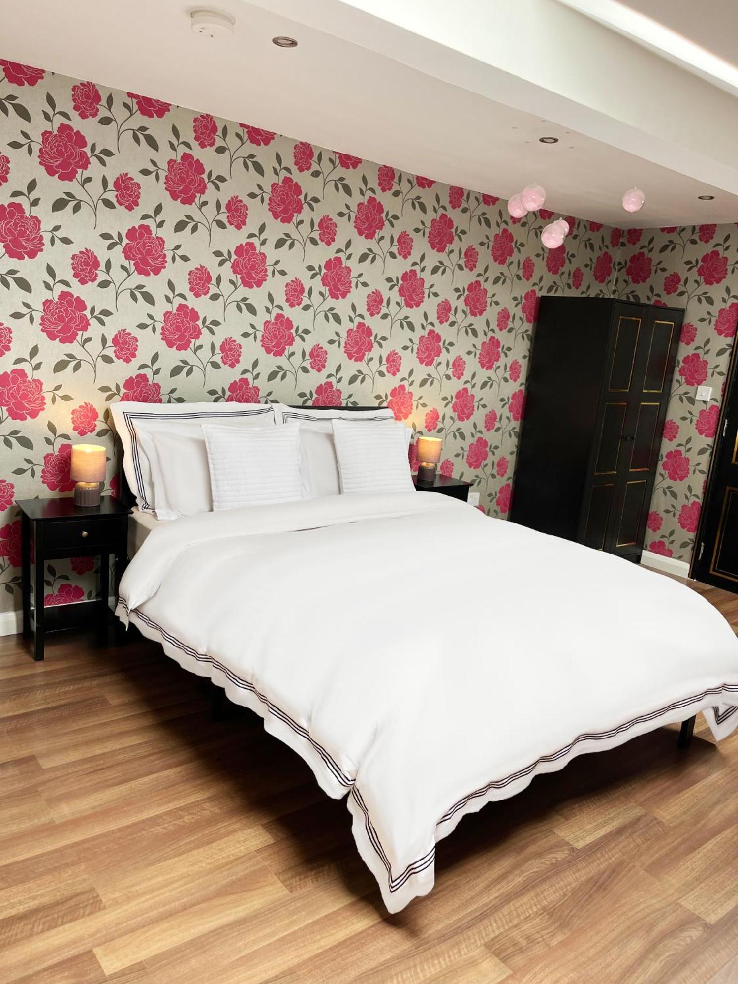 Entire Pinkapt - Free Parking - Up To 4 Guests - 3 Beds - Close To City Centre Belfast Exteriér fotografie